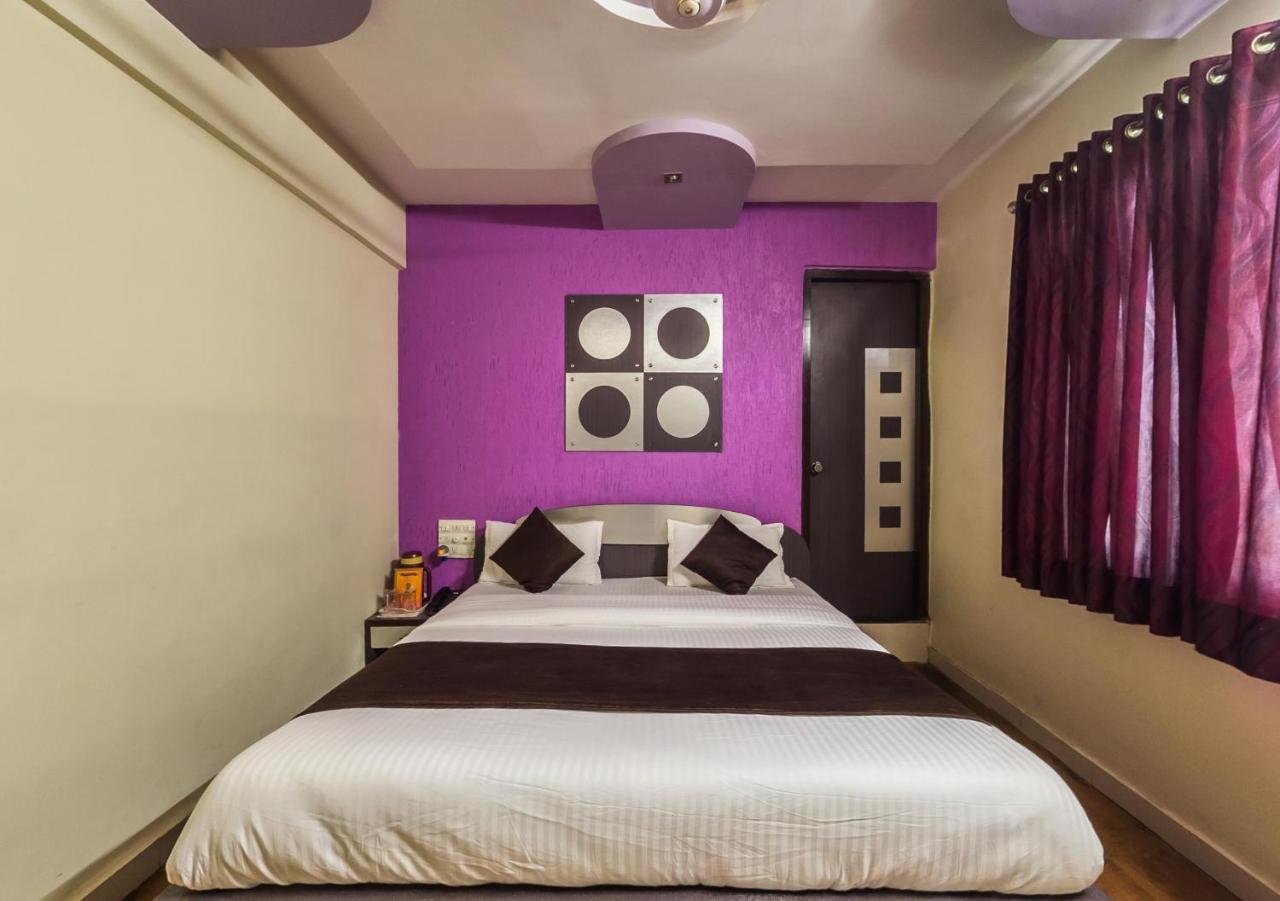 Hotel Rudra Regency Ахмедабад Экстерьер фото